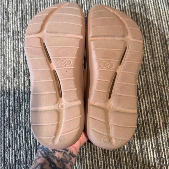 Calia Molded Flip Flops Size 8 - Picture 5 of 6